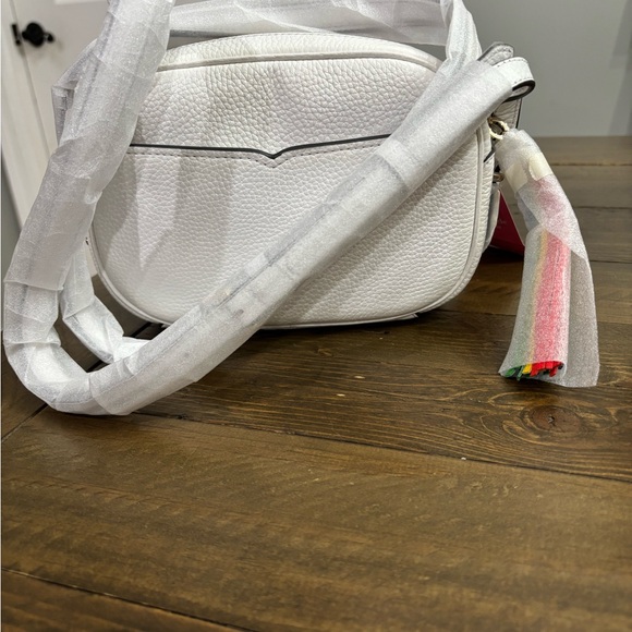 Kate Spade Kourtney Rainbow Logo Camera Bag in White Pebbled Leather NWT - Picture 5 of 8